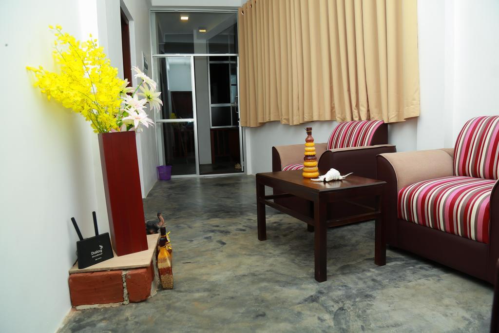 Four Season Guest House Tangalle Ngoại thất bức ảnh